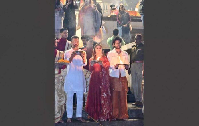 Abhishek Kapoor and Azaad Stars Aaman Devgan, Rasha Thadani Seek Mahadev’s Blessings at Varanasi’s Sacred Ganga Aarti